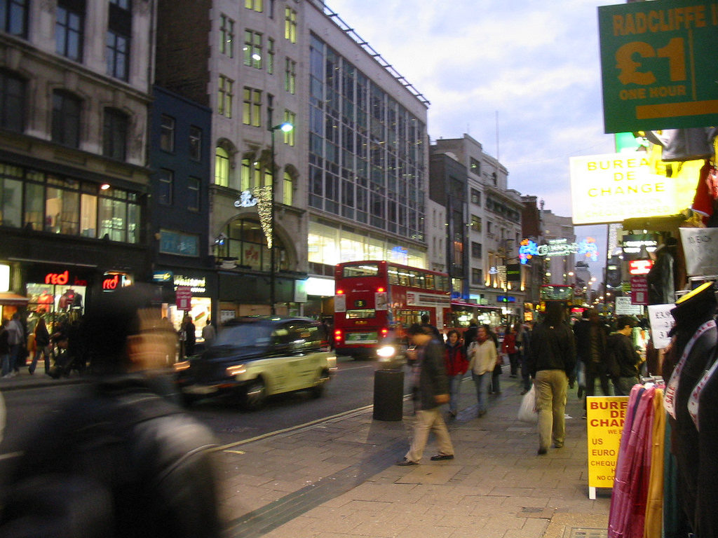 A city across the pond (Flickr: Salerie)